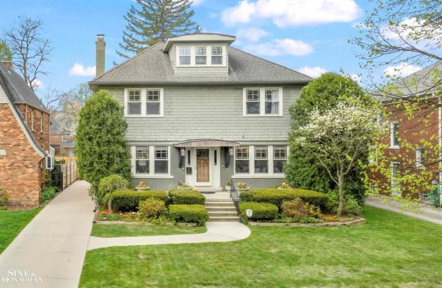 front view picture of 767 Rivard, Grosse Pointe, MI. 48230