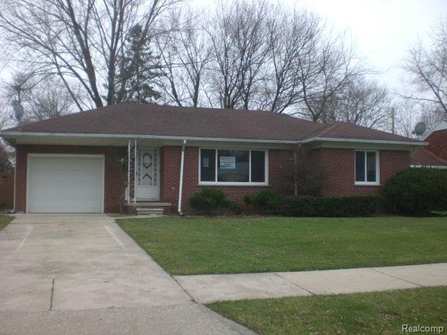 front view picture of 20310 Woodside, Harper Woods, MI. 48225