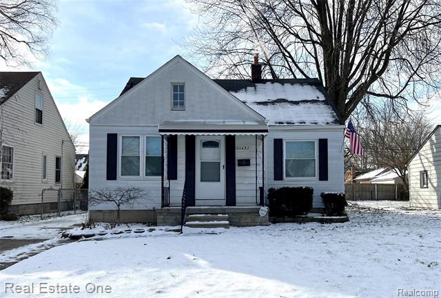 front view picture of 20492 Washtenaw, Harper Woods, MI. 48225