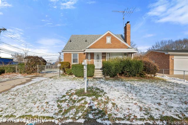 front view picture of 18545 Old Homestead, Harper Woods, MI. 48225