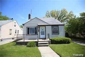 front view picture of 19757 Kingsville, Harper Woods, MI. 48225