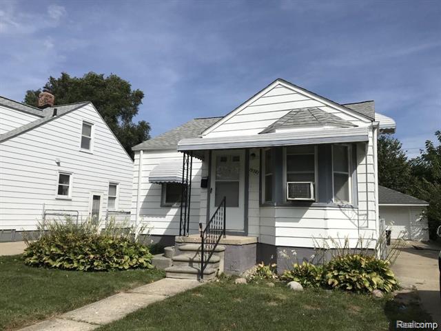 front view picture of 19381 Kenosha, Harper Woods, MI. 48225