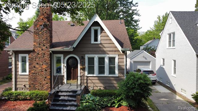 front view picture of 95 Mapleton Rd, Grosse Pointe, MI. 48236