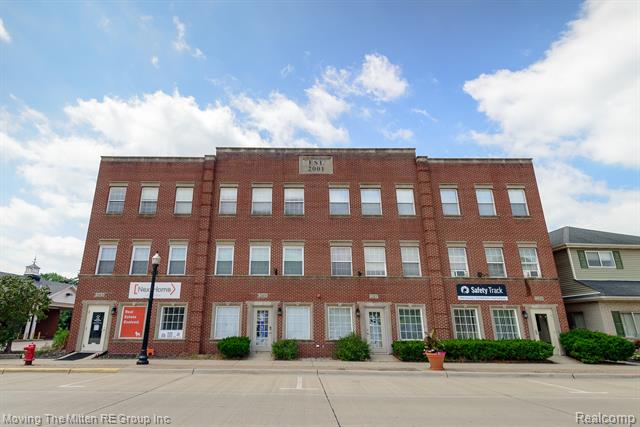 front view picture of 231 Main St, Belleville, MI. 48111