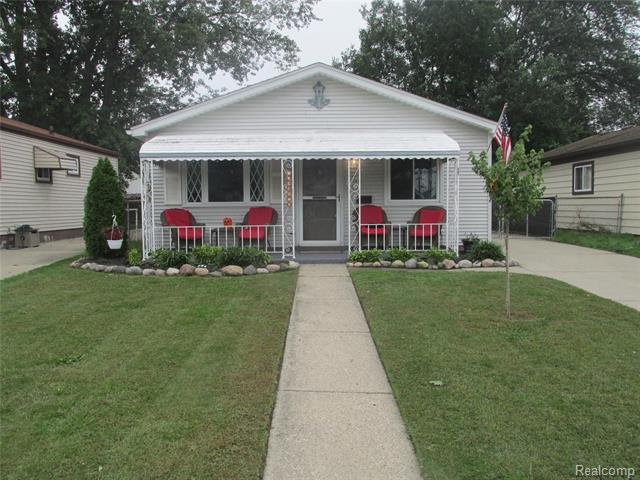 front view picture of 23344 Davey Ave, Hazel Park, MI. 48030