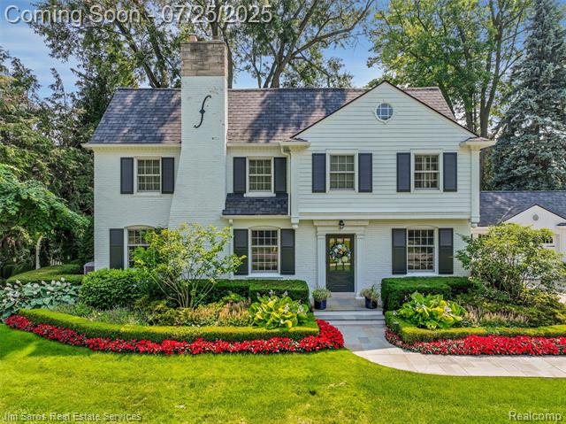 front view picture of 51 Lochmoor Blvd., Grosse Pointe, MI. 48236