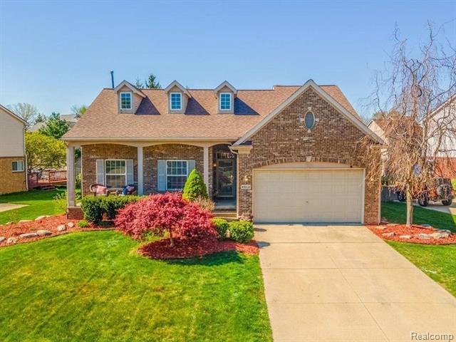 front view picture of 47037 Marina Dr, Belleville, MI. 48111
