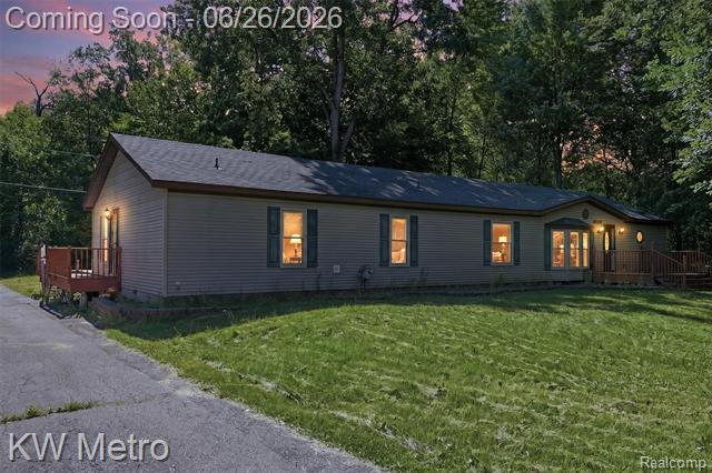 front view picture of 22733 Sumpter Rd, Belleville, MI. 48111