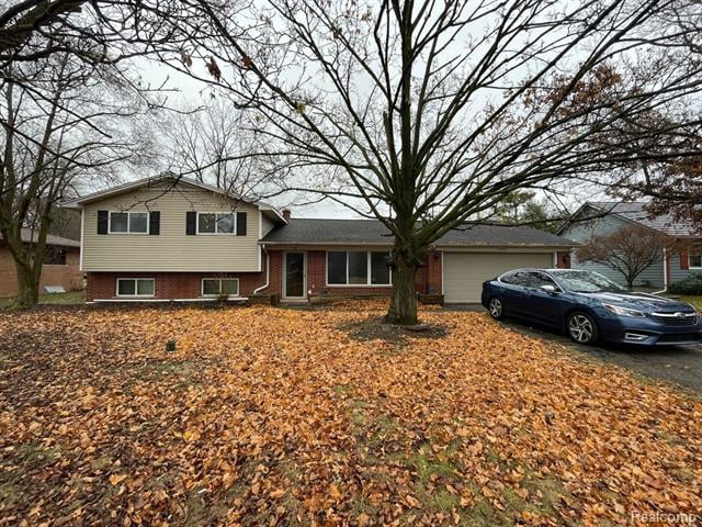 front view picture of 13245 Edgedale St, Belleville, MI. 48111