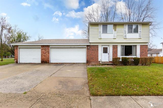 front view picture of 30482 Dover, Flat Rock, MI. 48134