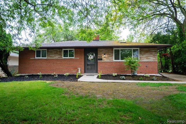front view picture of 24449 Laurel, Flat Rock, MI. 48134