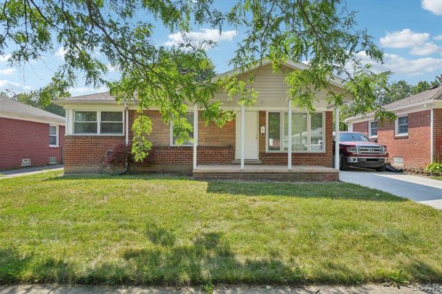 front view picture of 29746 Red Cedar, Flat Rock, MI. 48134