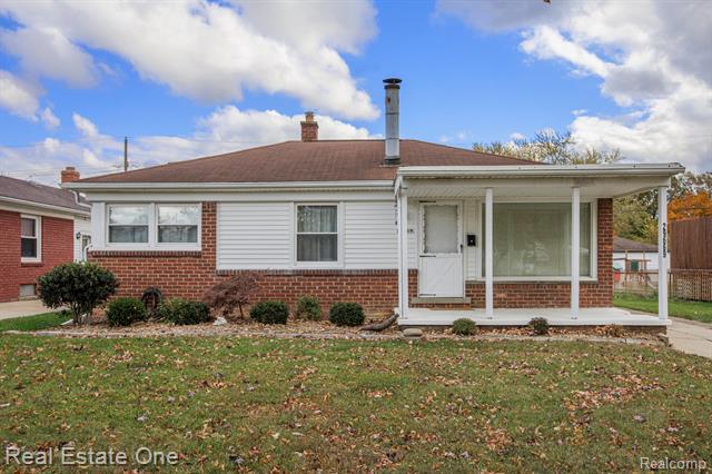 front view picture of 29669 Red Cedar, Flat Rock, MI. 48134