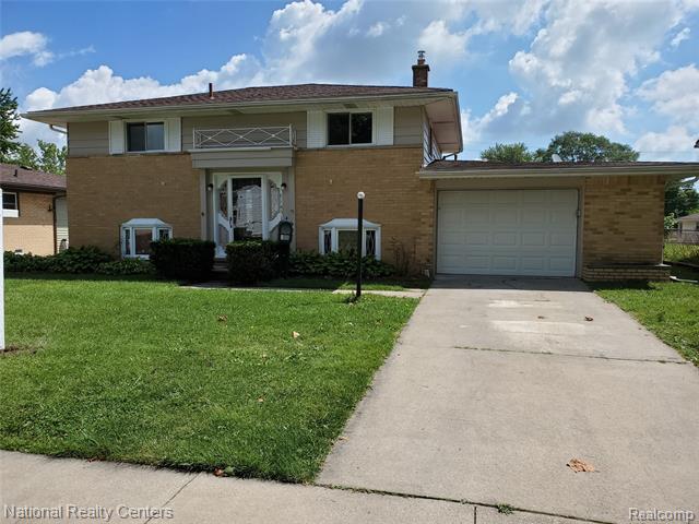 front view picture of 31651 Hazel, Rockwood, MI. 48173