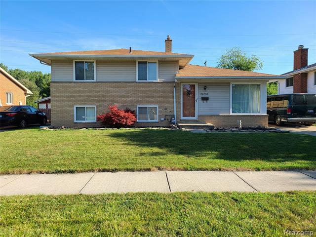 front view picture of 22230 Candace Ave, Rockwood, MI. 48173