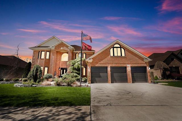 front view picture of 32560 Stefano Dr, Rockwood, MI. 48173