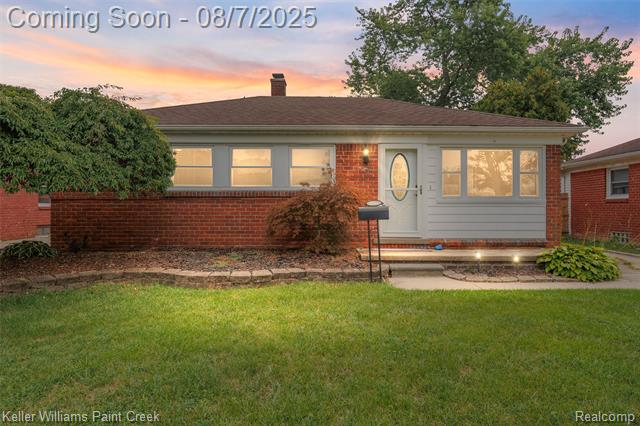 front view picture of 29401 Tamarack, Flat Rock, MI. 48134