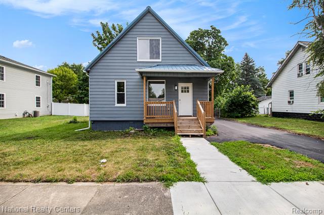 front view picture of 26256 Ypsilanti, Flat Rock, MI. 48134
