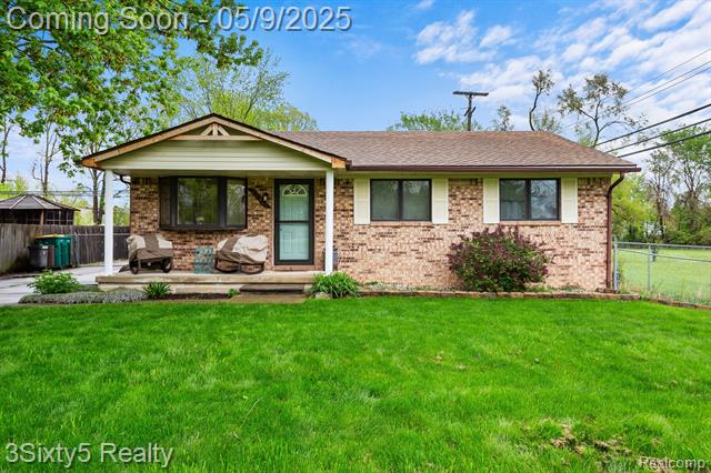 front view picture of 20218 Newman Dr, Trenton, MI. 48183