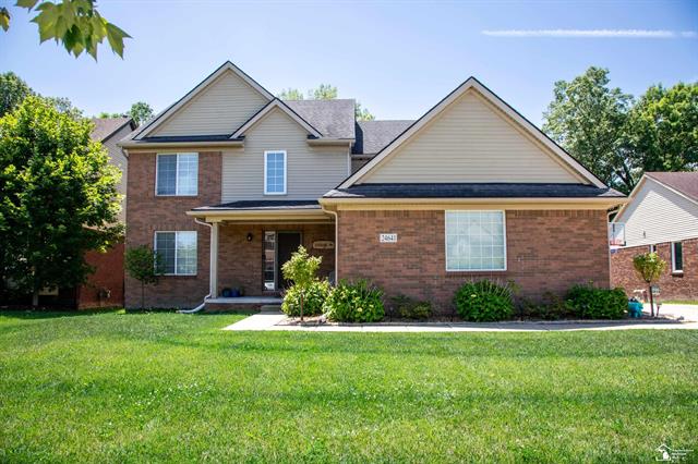 front view picture of 24641 Parklane, Flat Rock, MI. 48134