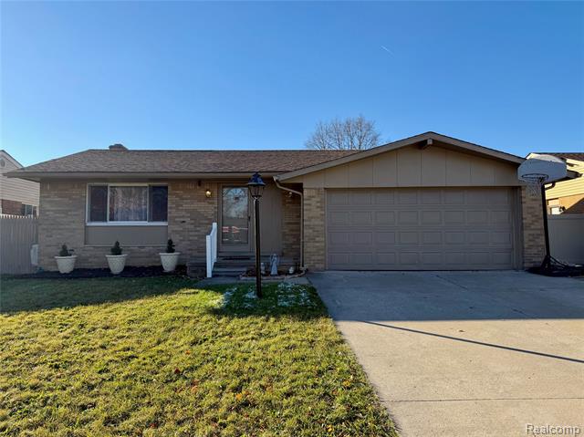 front view picture of 28428 Weddel Ave, Trenton, MI. 48183