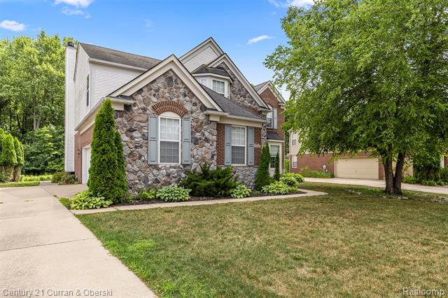 front view picture of 24219 Summer Lane, Flat Rock, MI. 48134