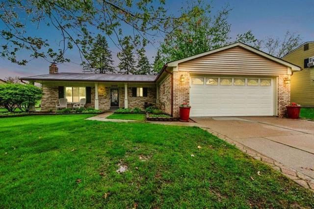 front view picture of 24459 Surfside Rd, Novi, MI. 48374