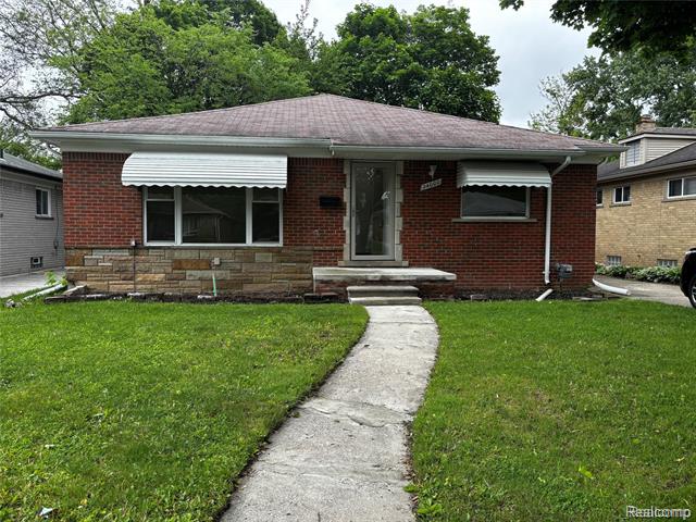 front view picture of 24000 Morton Ave, Oak Park, MI. 48237