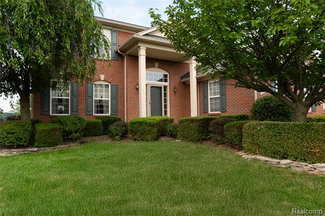 front view picture of 27904 Bluebird Drive, Flat Rock, MI. 48134