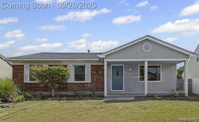 front view picture of 25419 Montebello, Trenton, MI. 48183