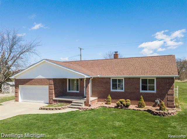 front view picture of 26605 Allen Rd, Trenton, MI. 48183
