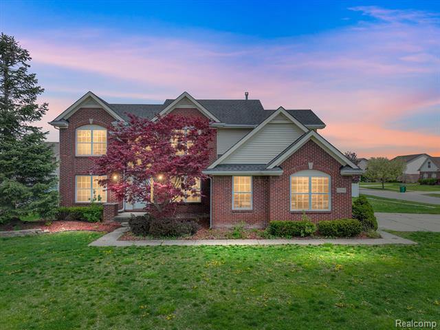 front view picture of 25941 Coyote Dr, Flat Rock, MI. 48134