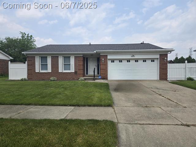 front view picture of 18590 Blakely, Trenton, MI. 48183