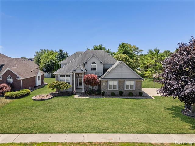 front view picture of 27119 Landmark Dr, Flat Rock, MI. 48134