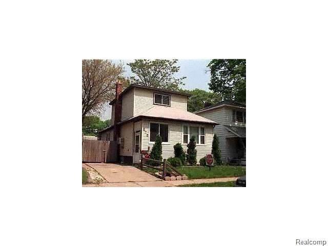 front view picture of 575 E Drayton St, Ferndale, MI. 48220