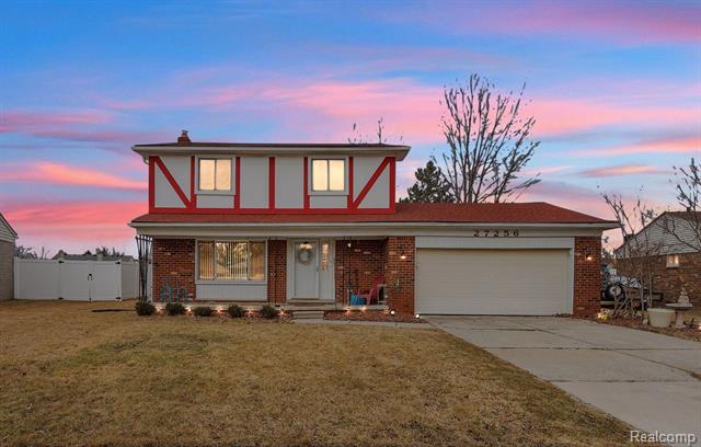 front view picture of 27256 Polk Ave, Trenton, MI. 48183