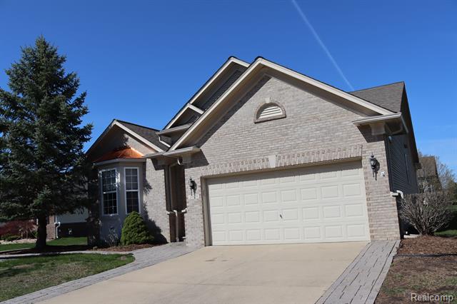 front view picture of 24179 Charlevoix St, Flat Rock, MI. 48134