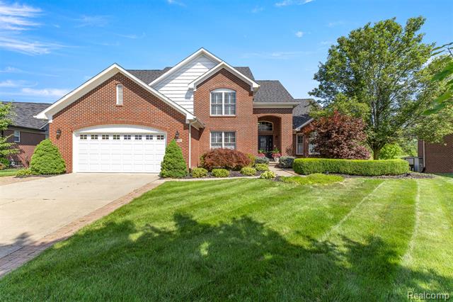 front view picture of 24065 Timber Creek Ln, Flat Rock, MI. 48134