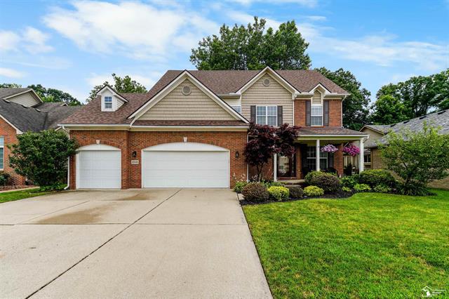 front view picture of 23448 West Creek Dr, New Boston, MI. 48164