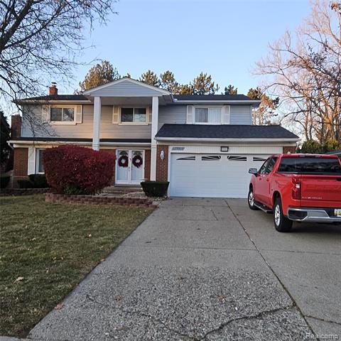front view picture of 17140 New Jersey St, Southfield, MI. 48075
