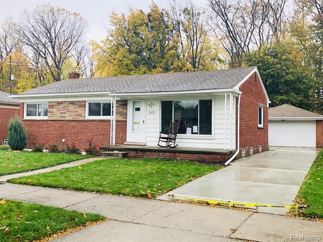 front view picture of 1820 W Longmeadow, Trenton, MI. 48183