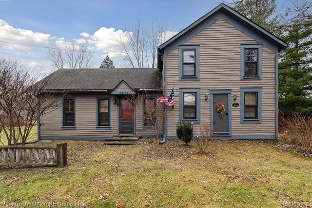 front view picture of 22153 Waltz Rd, New Boston, MI. 48164