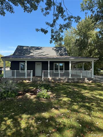 front view picture of 32736 Sibley Rd, Romulus, MI. 48174
