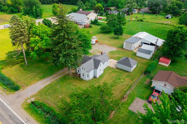 front view picture of 29463 Sibley Rd, Romulus, MI. 48174
