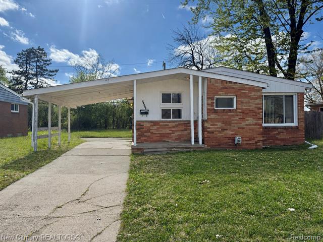 front view picture of 24151 Church St, Oak Park, MI. 48237