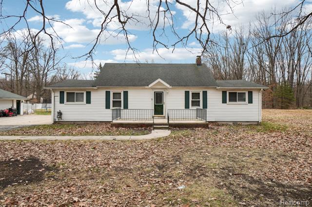 front view picture of 20053 Merriman Rd, Romulus, MI. 48174