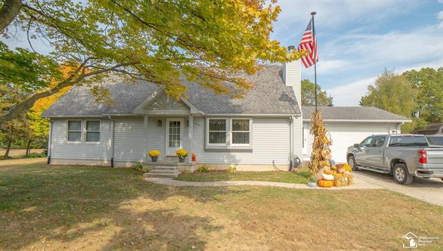 front view picture of 24834 West Rd, Flat Rock, MI. 48134