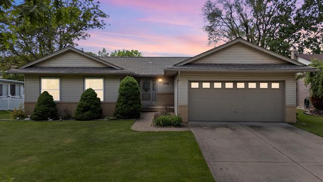 front view picture of 22000 Hall, Trenton, MI. 48183