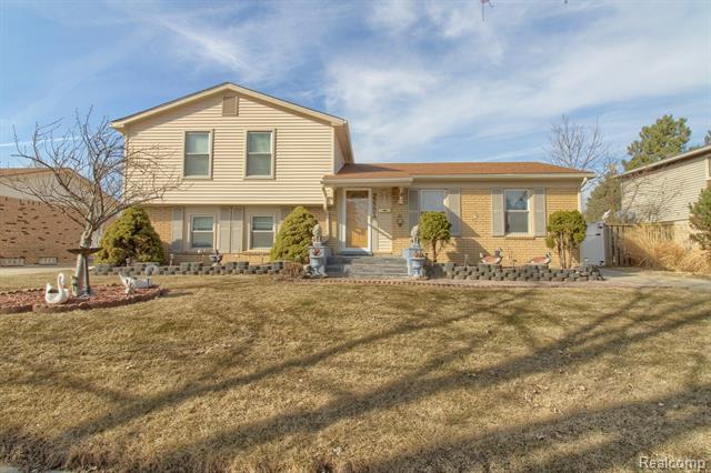 front view picture of 22224 Donnelly Ave, Riverview, MI. 48193