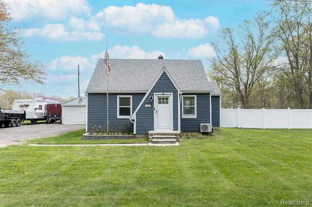 front view picture of 17921 Inkster Rd, Romulus, MI. 48174